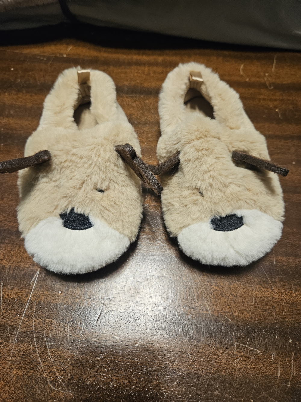 Old Navy Kids Reindeer Plush Slippers Size S 7/8 Little Kid